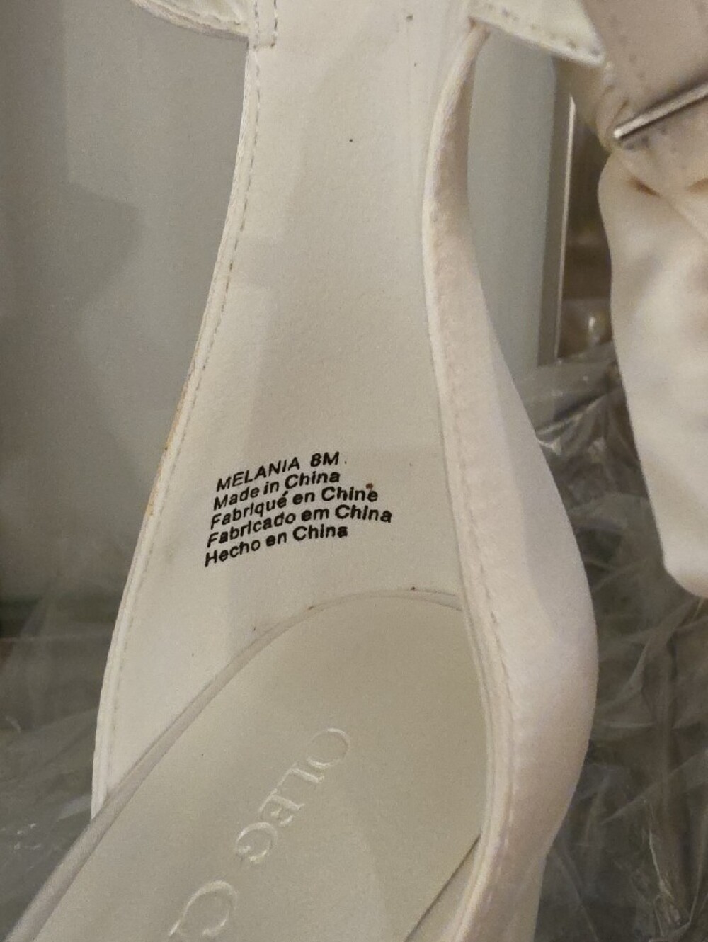 Oleg Cassini Champagne crystal Satin Bow Block Heel Sandals sizes 7,8,9 - Picture 12 of 12
